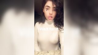 Sexy TikTok Girls: What that hand do? #1