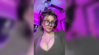 Sexy TikTok Girls: My eyes were only looking at one certain place #2