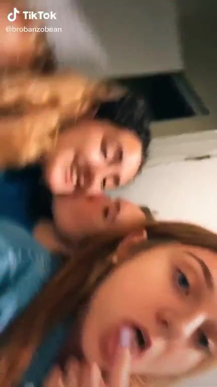 Bad girls / bad b*tchs