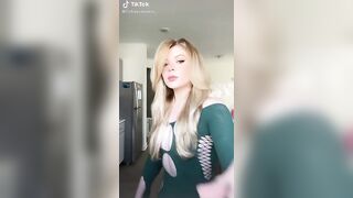 Sexy TikTok Girls: Dumptruck Pretty Face #2