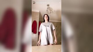 Sexy TikTok Girls: What is the name of this trend ? #1