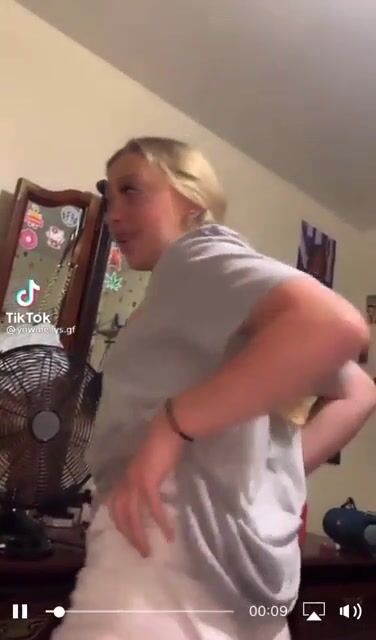 We love ratchet white girls ????