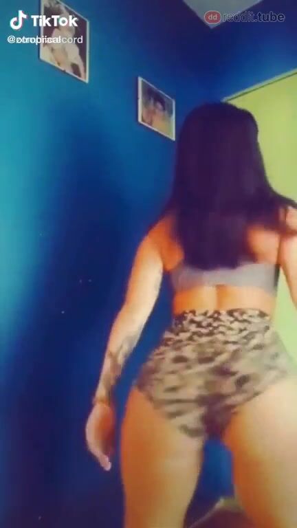 Didn’t even know she had brown hair...