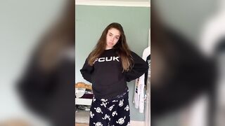 Sexy TikTok Girls: That thicc and abs, too hot #3