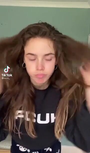 That thicc and abs, too hot