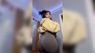 Sexy TikTok Girls: Best ass ive seen #4