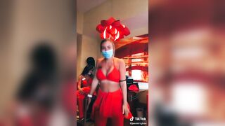 Sexy TikTok Girls: These waitresses nowadays, man #3