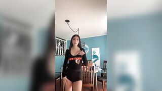 Sexy TikTok Girls: Can't dance for shit....... surprise booty though #1