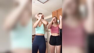 Sexy TikTok Girls: This has over 700,000 views and it’s kind of hot ♥️♥️ #2