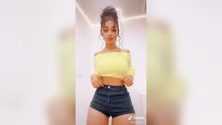 Sexy TikTok Girls: Beautiful and thick as fuck #4