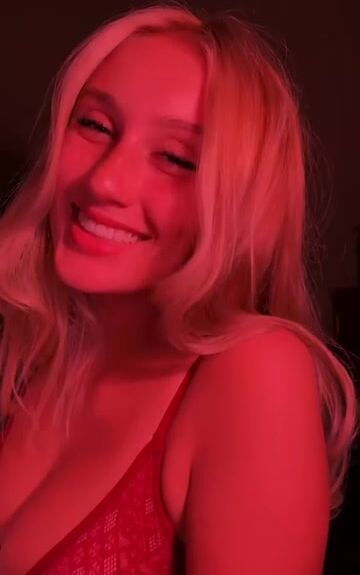 @alyssakosar - she’s so fine tbh ????????