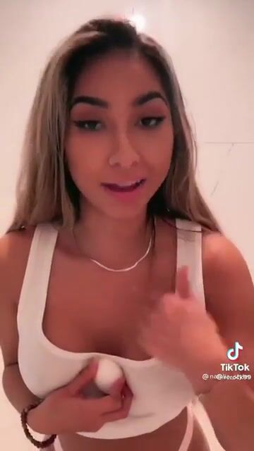 This bitch’s body is insane