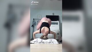 Sexy TikTok Girls: Bank to the face #2