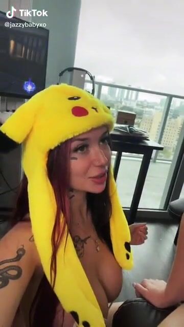 Time to get a bestie with tits