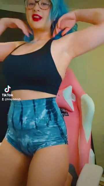 My account got banned for this so pls enjoy it here????