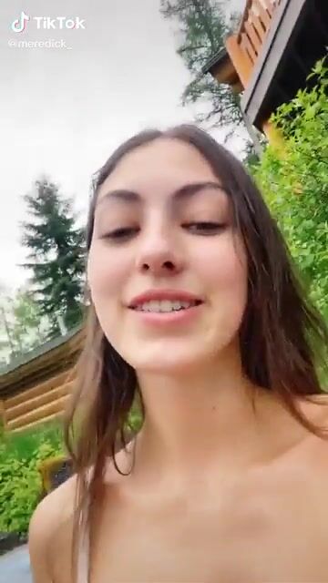 her friend is so much hotter than her…wow…