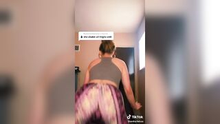 Sexy TikTok Girls: omg she knows how to move it ♥️♥️♥️♥️♥️♥️♥️♥️ #4