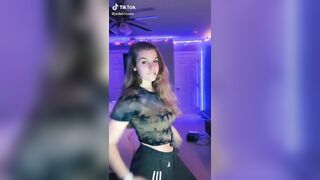 Sexy TikTok Girls: Booty giggle #1