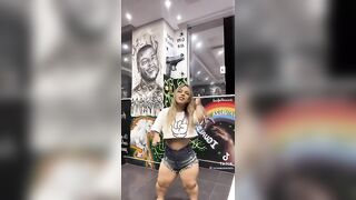 Sexy TikTok Girls: Would dip into every hole she’s got going #4