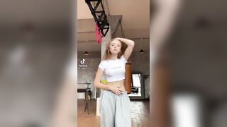 Sexy TikTok Girls: She’s an angel #1