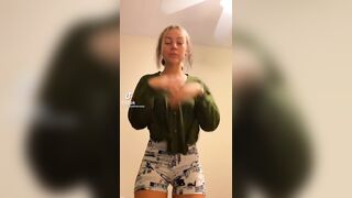 Sexy TikTok Girls: Oh my fuckingg goodness. This trend is insane #2
