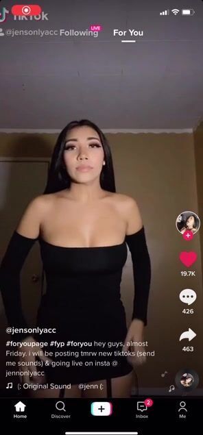 The Queen ???? of jiggle