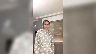 Sexy TikTok Girls: Watch till the end ❤️♥️♥️ best one so far #1