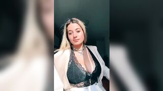 Sexy TikTok Girls: that top is too slutty #1