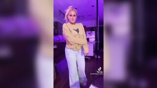 Sexy TikTok Girls: She’s perfectly thick #3