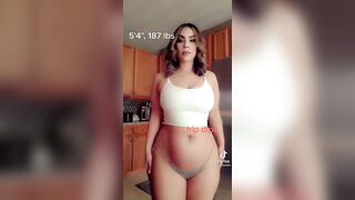 Sexy TikTok Girls: She’s so thick #2