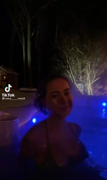 Hot tub thot