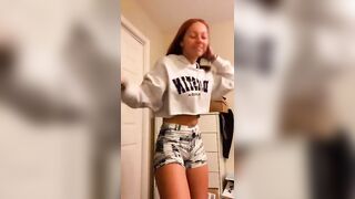 Sexy TikTok Girls: That thing moving #1