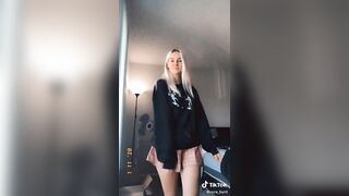 Sexy TikTok Girls: Sheeshh. She knows EXACTLY what she doinn #3