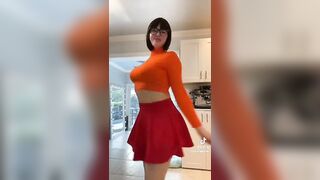 Sexy TikTok Girls: Velma clapping ♥️♥️ #4