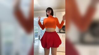 Sexy TikTok Girls: Velma clapping ♥️♥️ #3