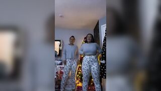 Sexy TikTok Girls: The size and shake on both. Love trends in pj pants ♥️♥️ #2