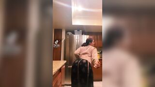 Sexy TikTok Girls: that thang thangin #3