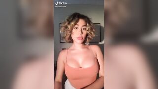 Sexy TikTok Girls: Pretty Face n Cleavage #1