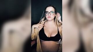 Sexy TikTok Girls: I so love Lana Del Rey #4