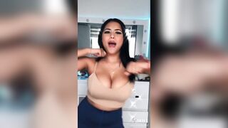 Sexy TikTok Girls: Bounce, jiggle, bounce #3