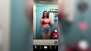 Sexy TikTok Girls: Now that's a thicc girl #4