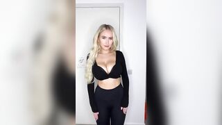 Sexy TikTok Girls: Pretty good rhythm #1