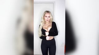 Sexy TikTok Girls: Pretty good rhythm #4