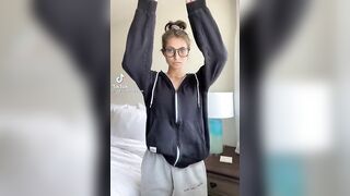 Sexy TikTok Girls: Now shorts down… #1