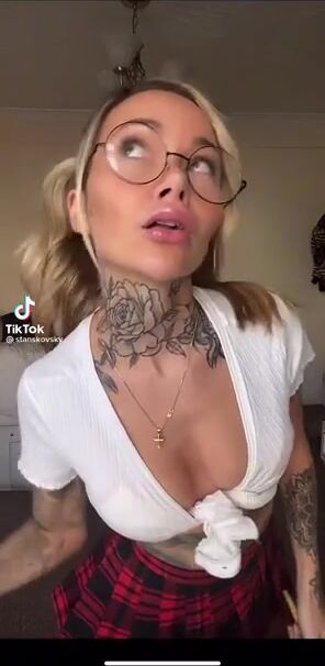 The state of this whore ????‍????