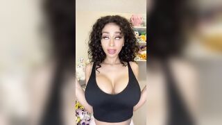 Sexy TikTok Girls: Nothing quite like a busty thot #2