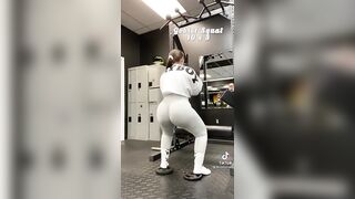 Sexy TikTok Girls: @thickfitsteph with the wagon. #3
