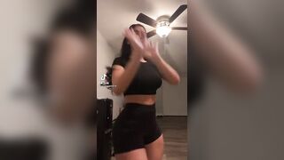 Sexy TikTok Girls: Thangin’ that thang #2