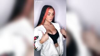 Sexy TikTok Girls: Eye Aim Assist #1