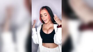 Sexy TikTok Girls: Eye Aim Assist #4